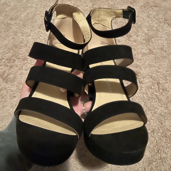 Chinese Laundry Heels - Black - Picture 2 of 5